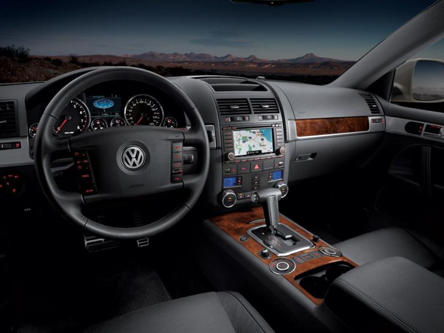  Volkswagen Touareg V8 2007 года  (US) (фото 28 из 29)